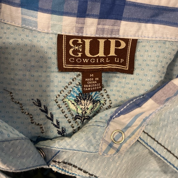 Light Blue Western Button-Up Shirt with Embroidered Yoke - Picture 5 of 7